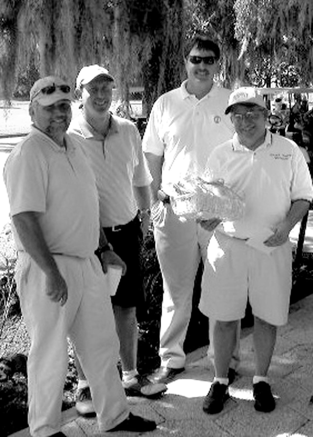 Golf Tourn Mens Winners-1 2006.jpg